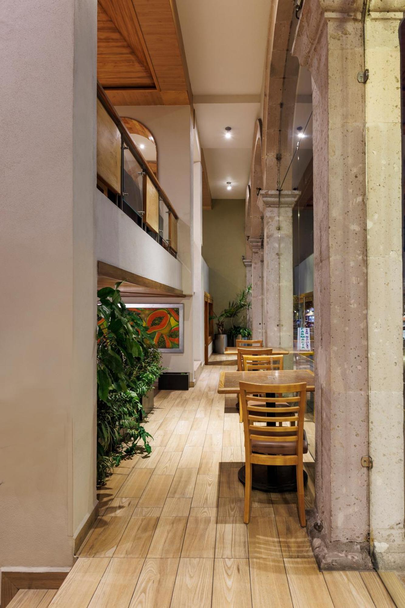 Hotel Qualitel Centro Historico Морелия Экстерьер фото