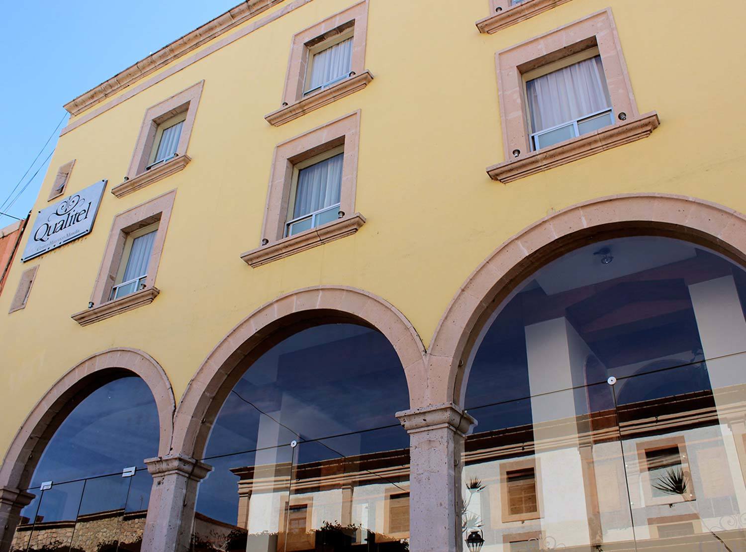 Hotel Qualitel Centro Historico Морелия Экстерьер фото